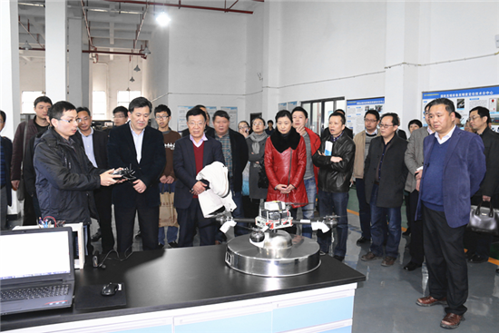 重庆市教委、市财政局对我校“重庆市高端装备技术协同创新中心”进行中期绩效评估